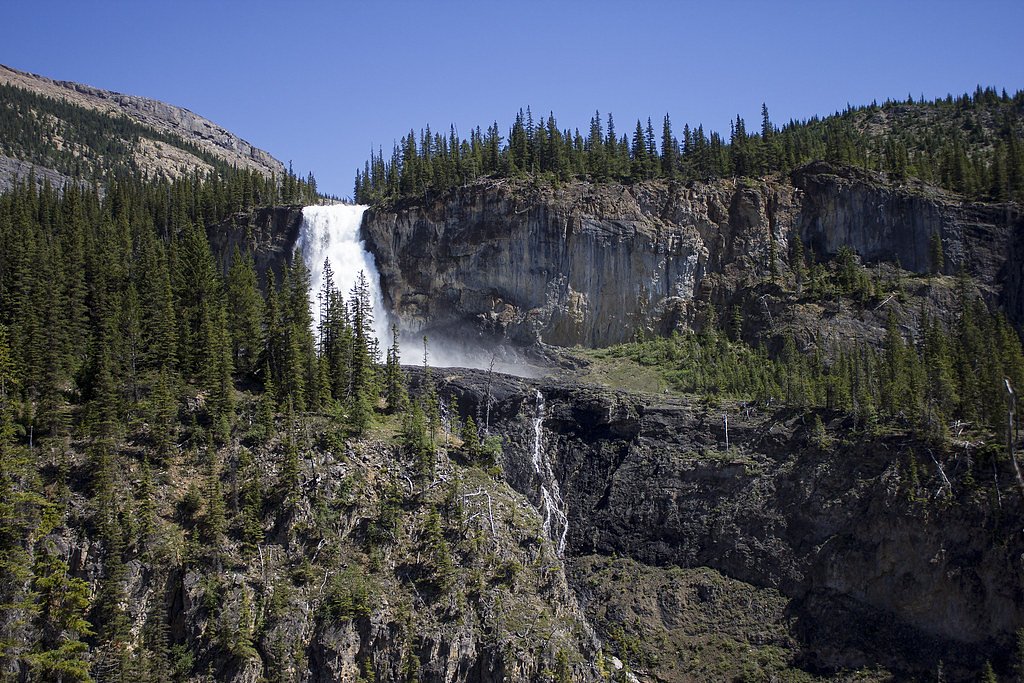 Bear Falls waterfall