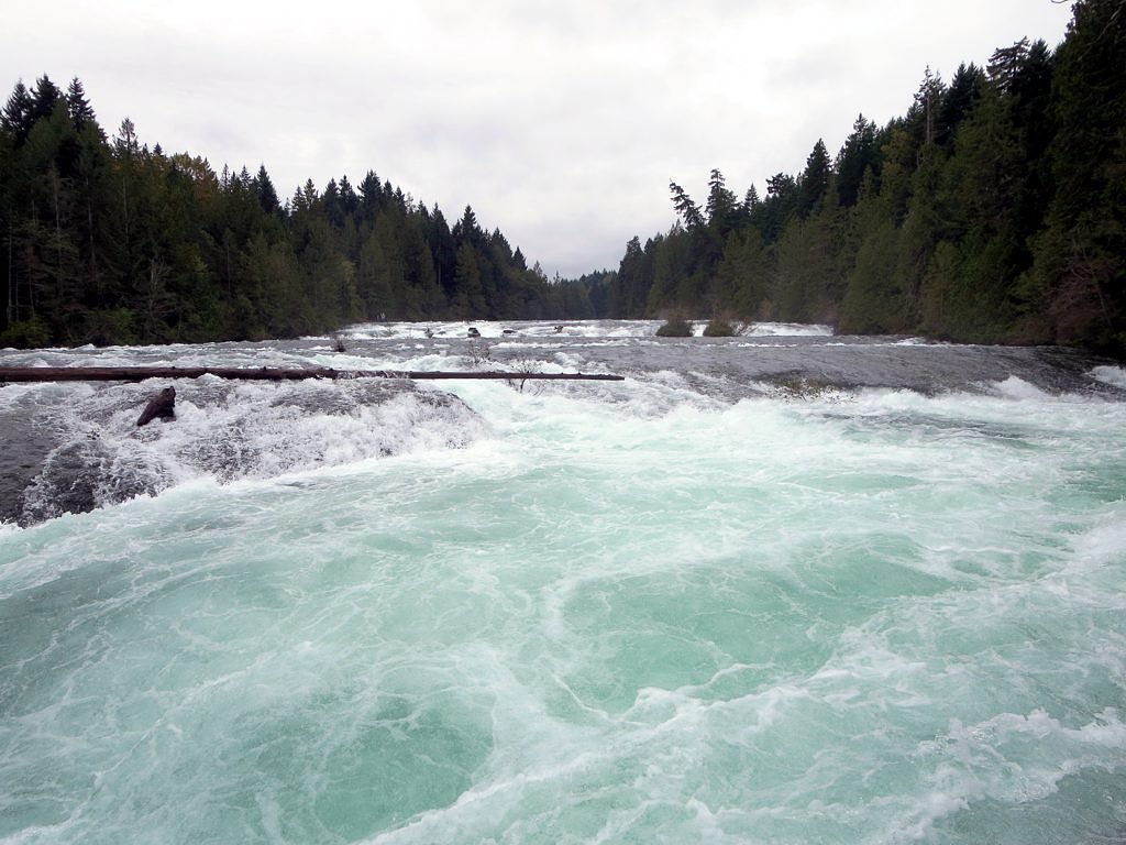 Snow Creek Falls waterfall