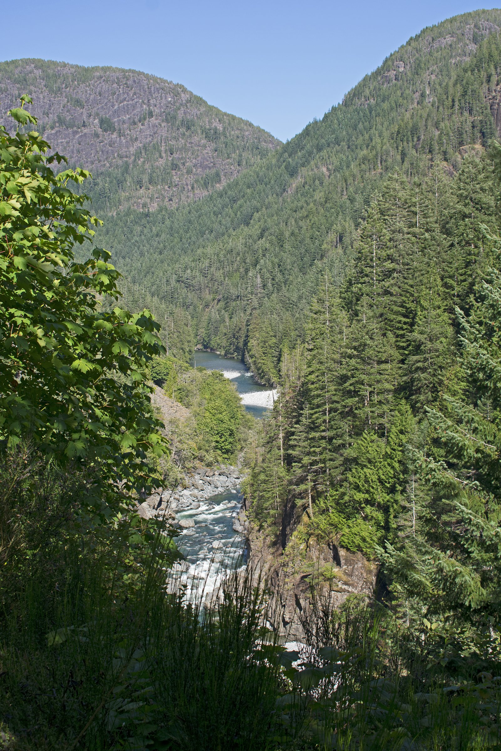 Tsuxwin Falls waterfall