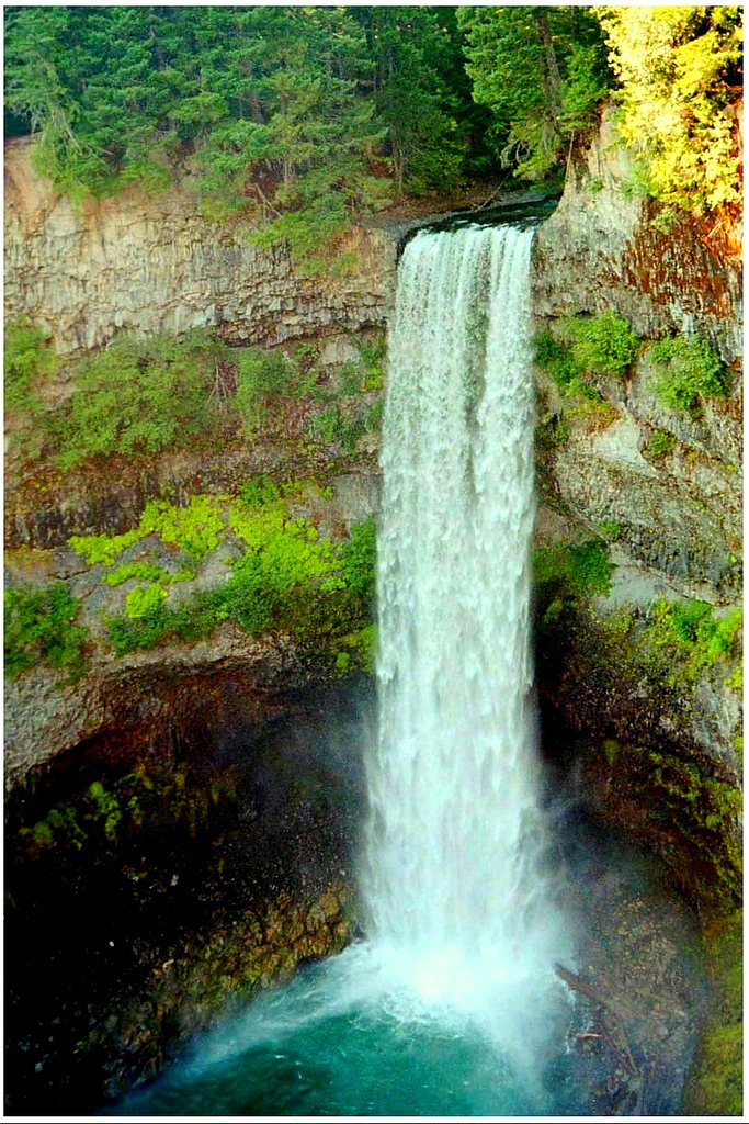 Basalt Falls waterfall