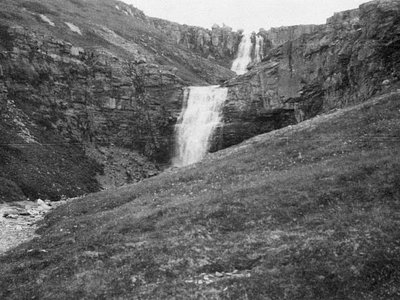Crooked Falls, MT