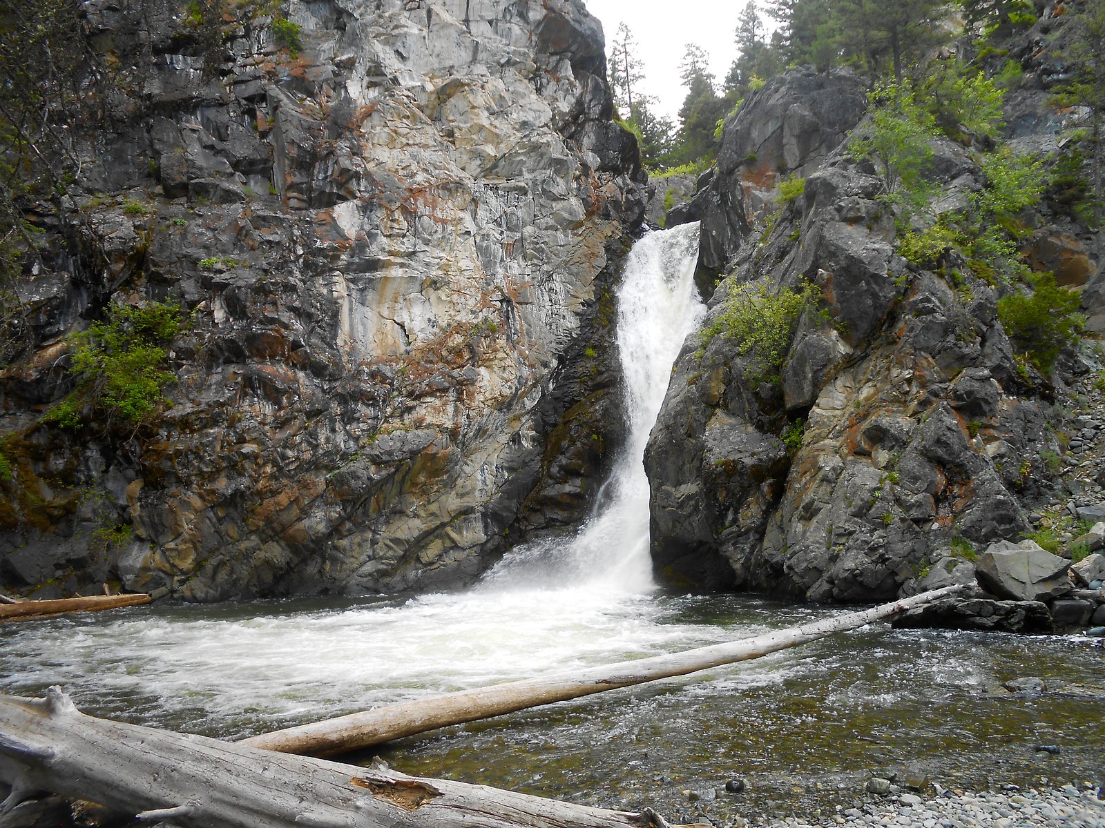 Crow Creek Falls waterfall