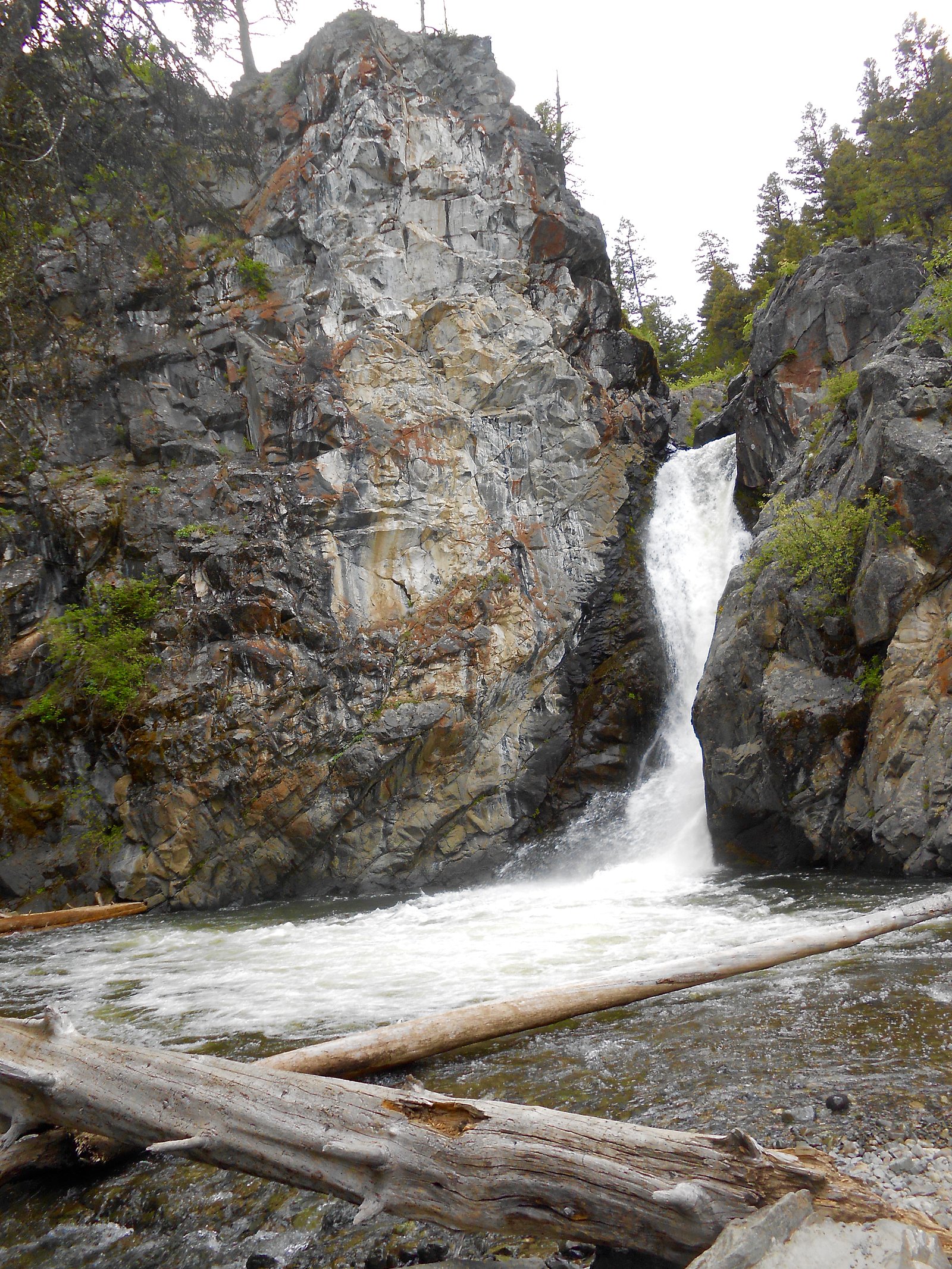 Crow Creek Falls waterfall