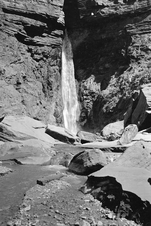 Deer Creek Falls waterfall
