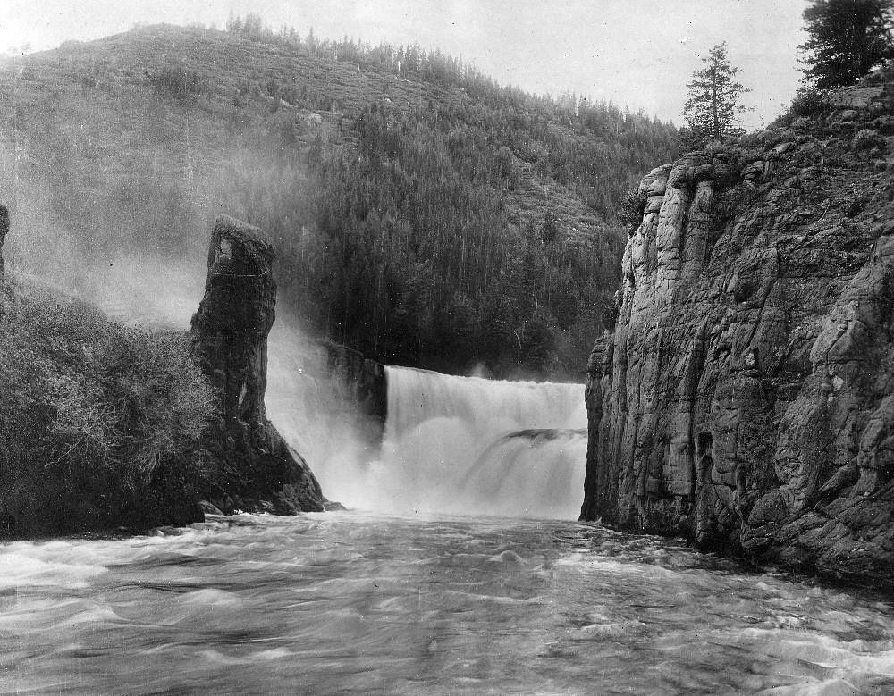 Fremont Falls waterfall