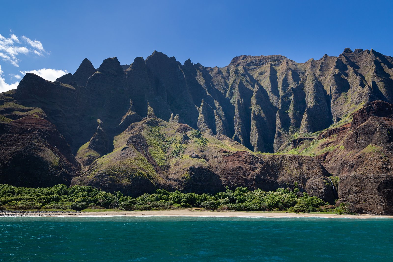 Hoʻoleʻa Falls waterfall
