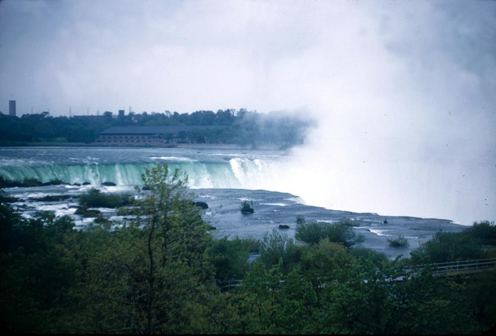 Horseshoe Falls waterfall