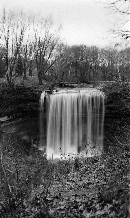 Minnehaha Falls waterfall