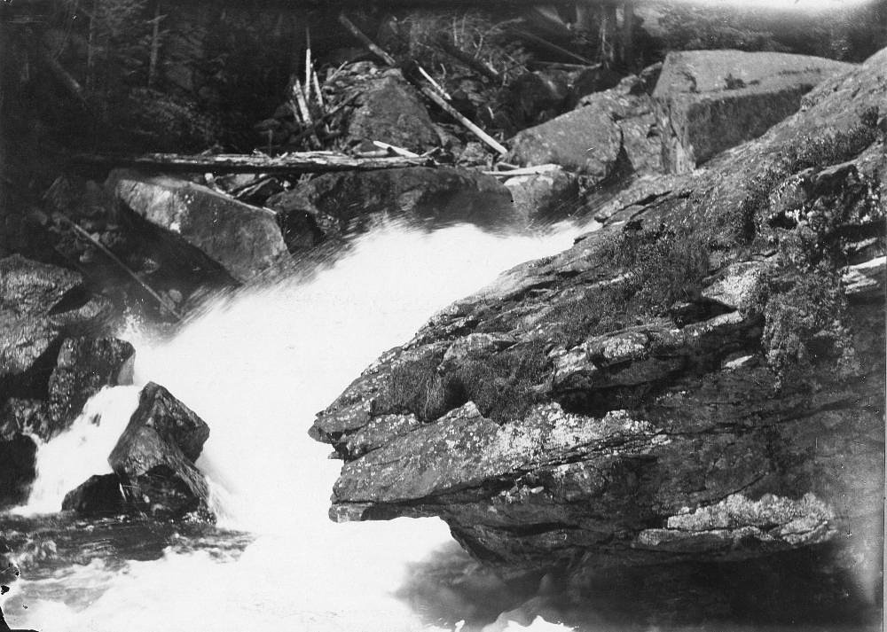 Rock Creek Falls waterfall