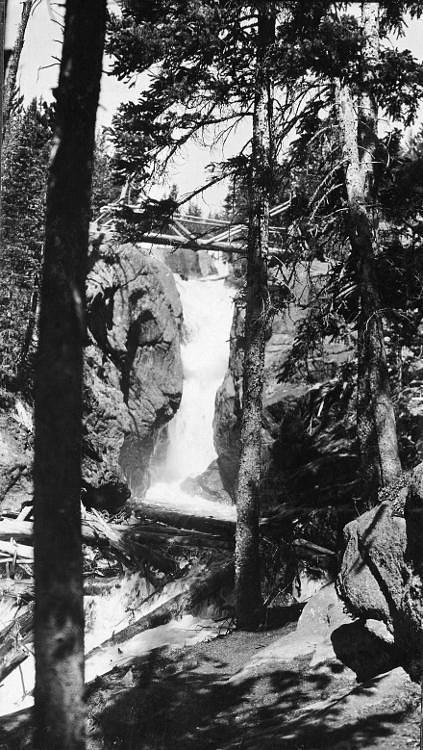 Rocky Falls waterfall