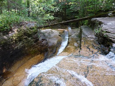 Shell Cascade, NH
